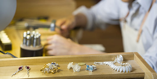 finition fabrication bijoux Drummondville